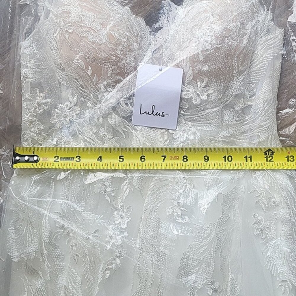 Lulu's Fantasize About Forever White Tulle Lace Beaded Wedding Dress NWT - Picture 8 of 9